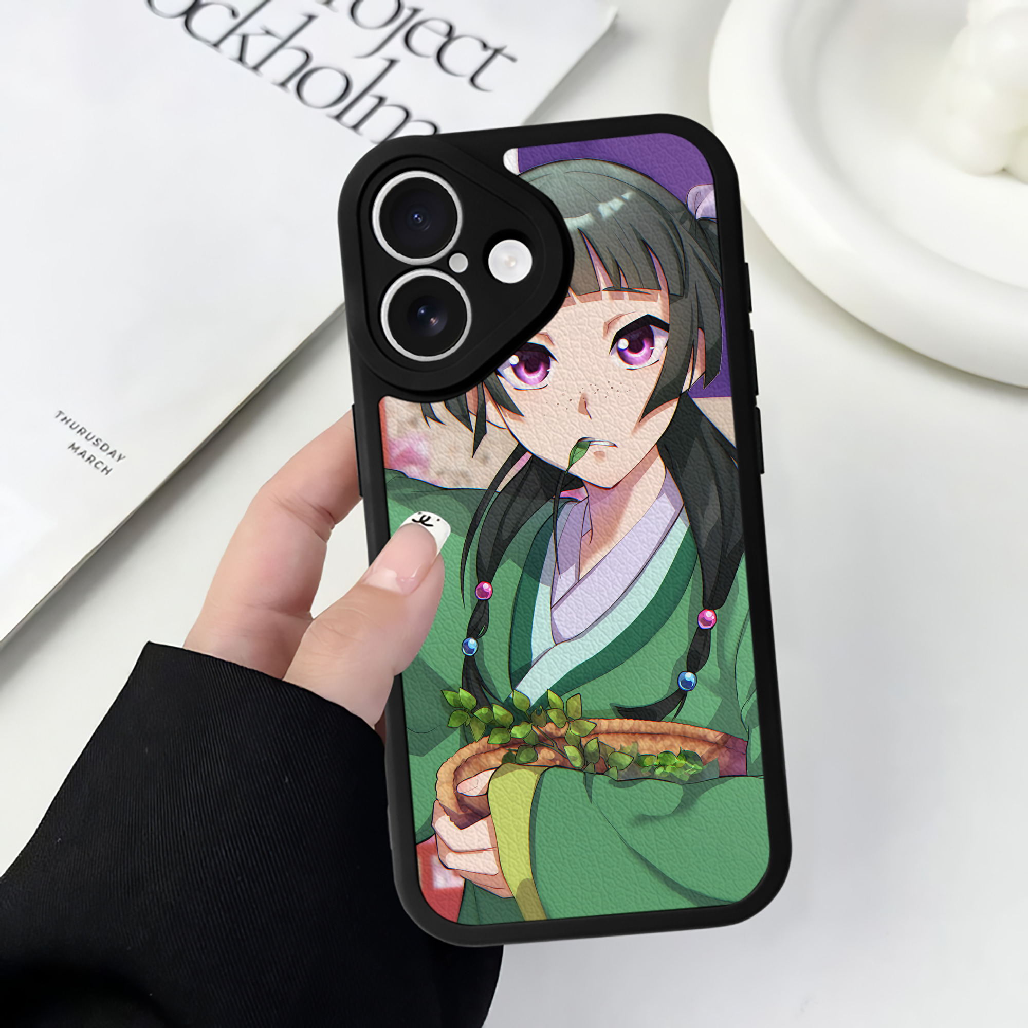 （画像用） 薬屋のひとりごと The Apothecary Diaries 【iPhone 16シリーズ対応】シリコンスマホケース（レザー調） 材質：シリコン